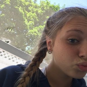 Meet your Posher, Avys